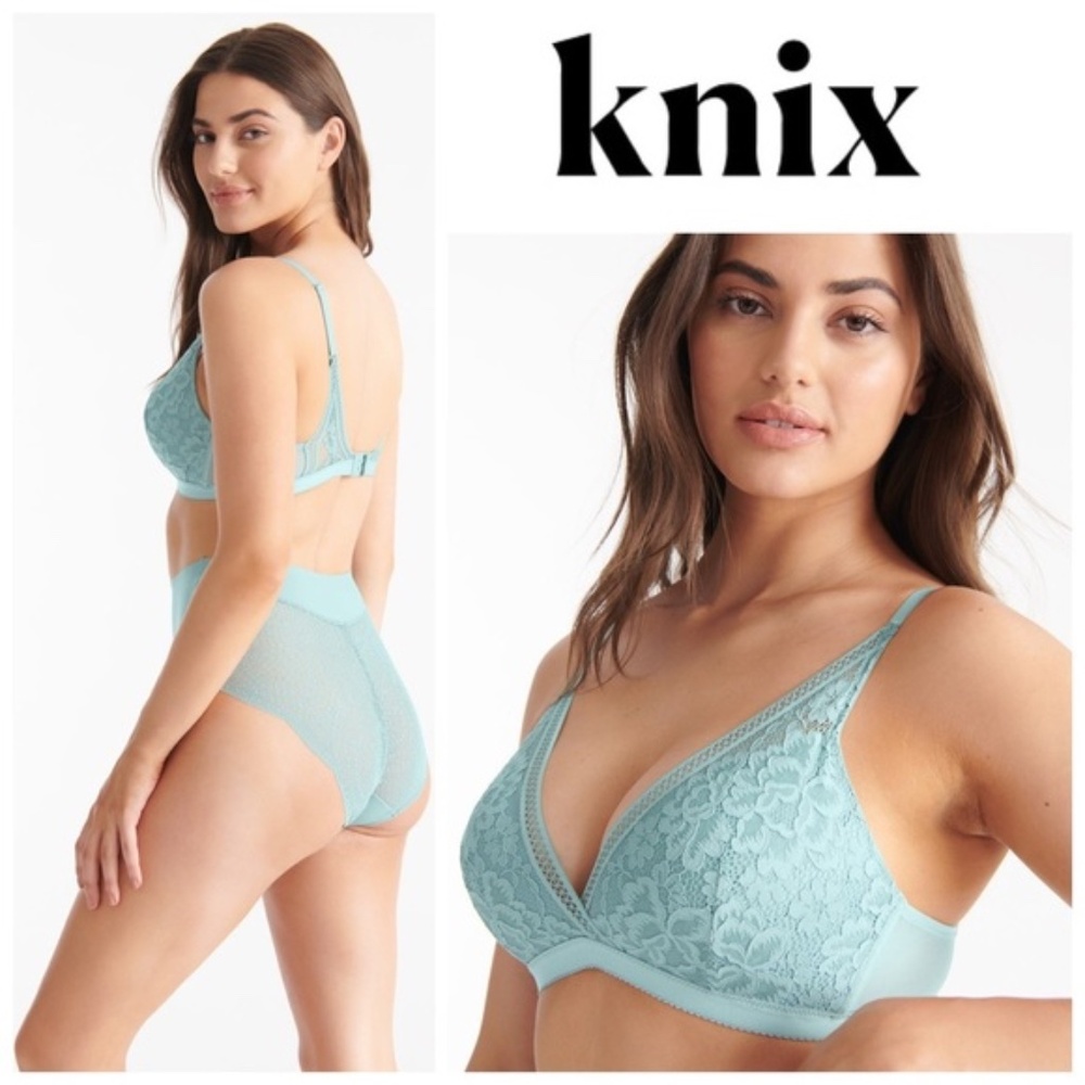 NWT KNIX Deep V Lace Bralette in Sage (teal)